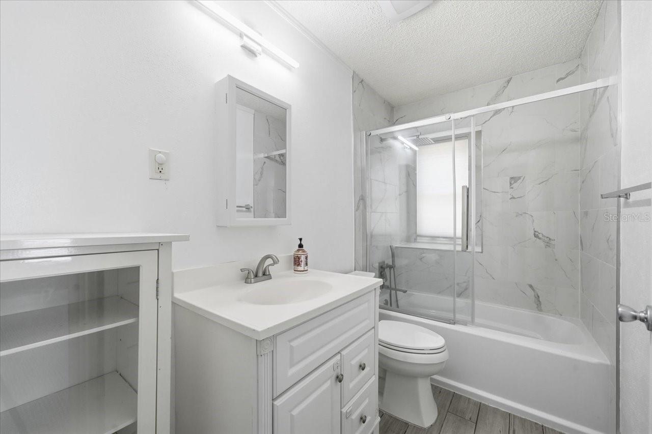 Image 43 of 54 For 14903 Barby Avenue