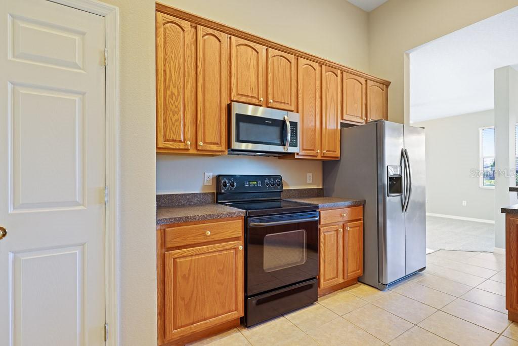 Image 21 of 56 For 6309 Bridgevista Drive