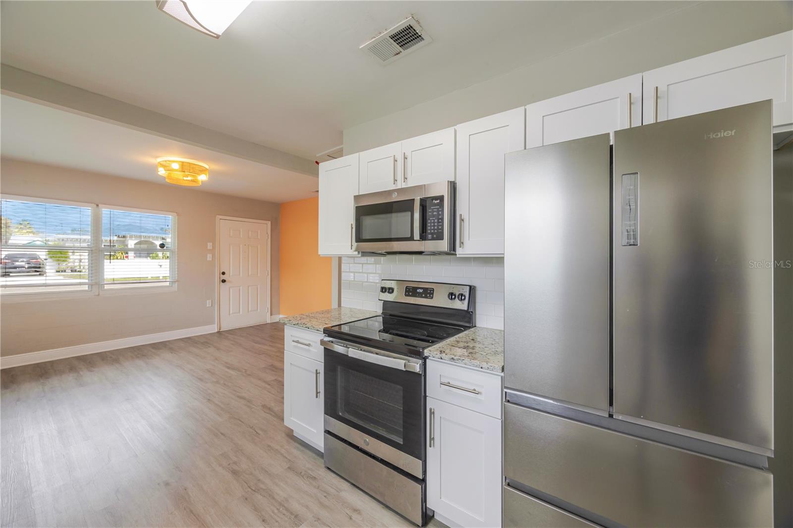 Image 6 of 12 For 736 Hull Street