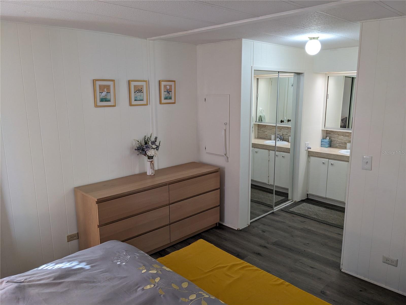 Image 8 of 16 For 800 32nd Avenue S 612