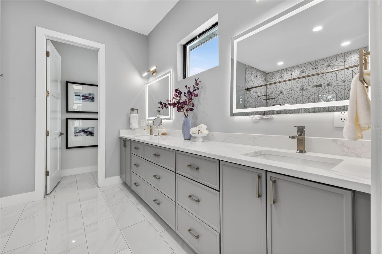 Image 40 of 59 For 4535 26th Avenue S