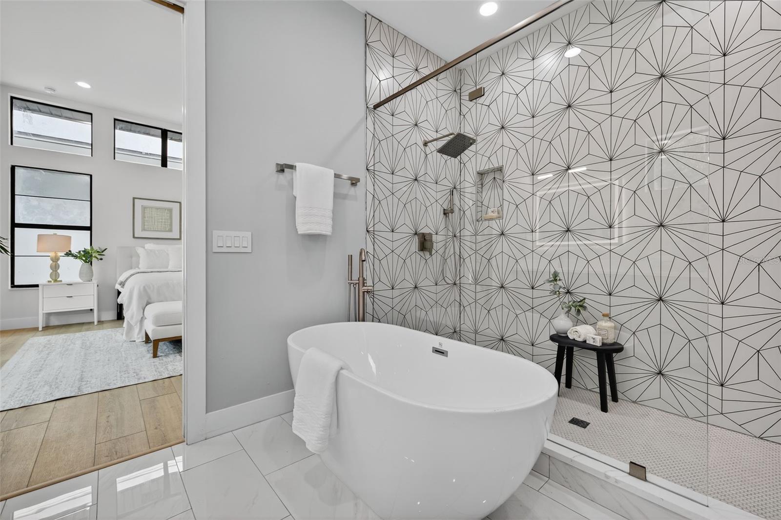 Image 43 of 59 For 4535 26th Avenue S