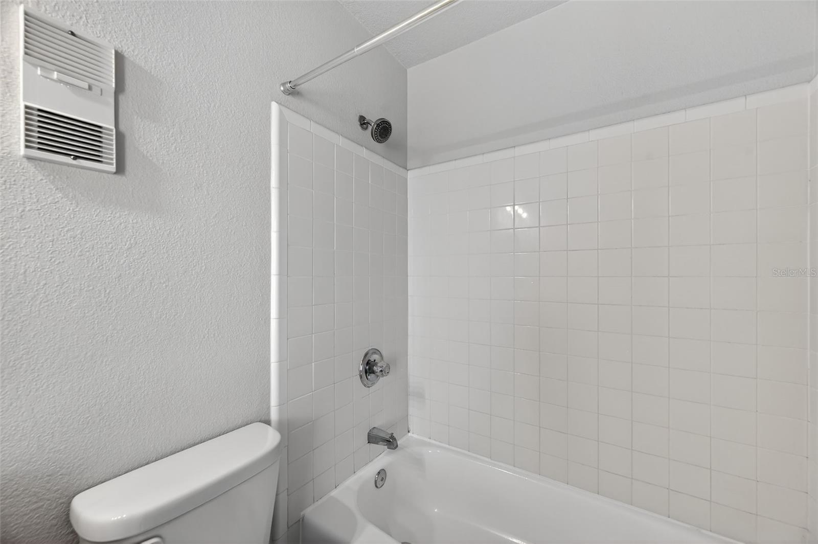 Image 21 of 35 For 4872 Beach Drive Se D