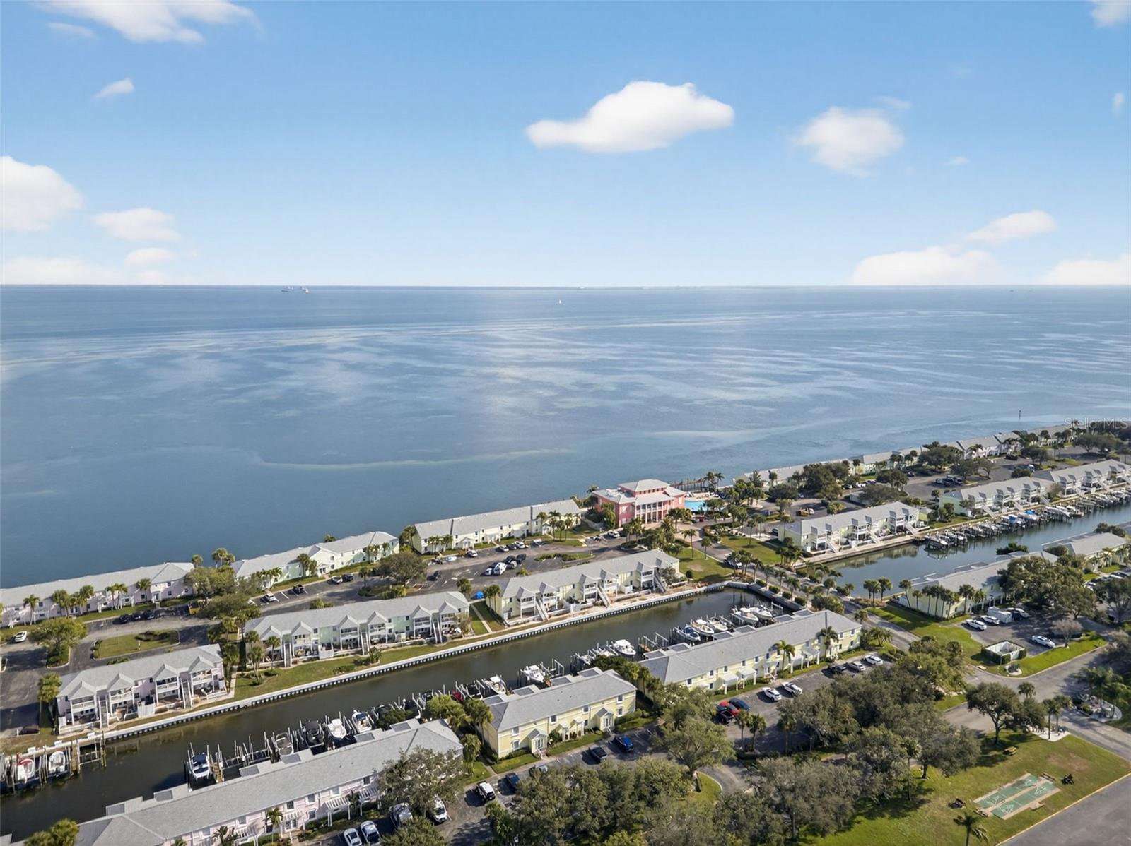 Image 32 of 35 For 4872 Beach Drive Se D