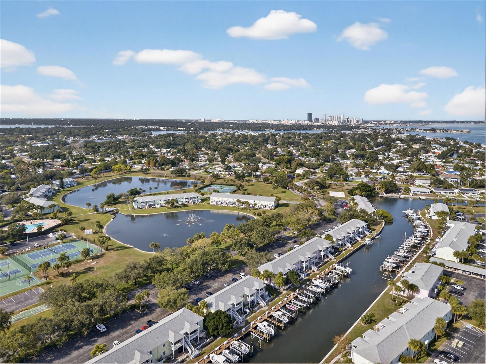 Image 33 of 35 For 4872 Beach Drive Se D