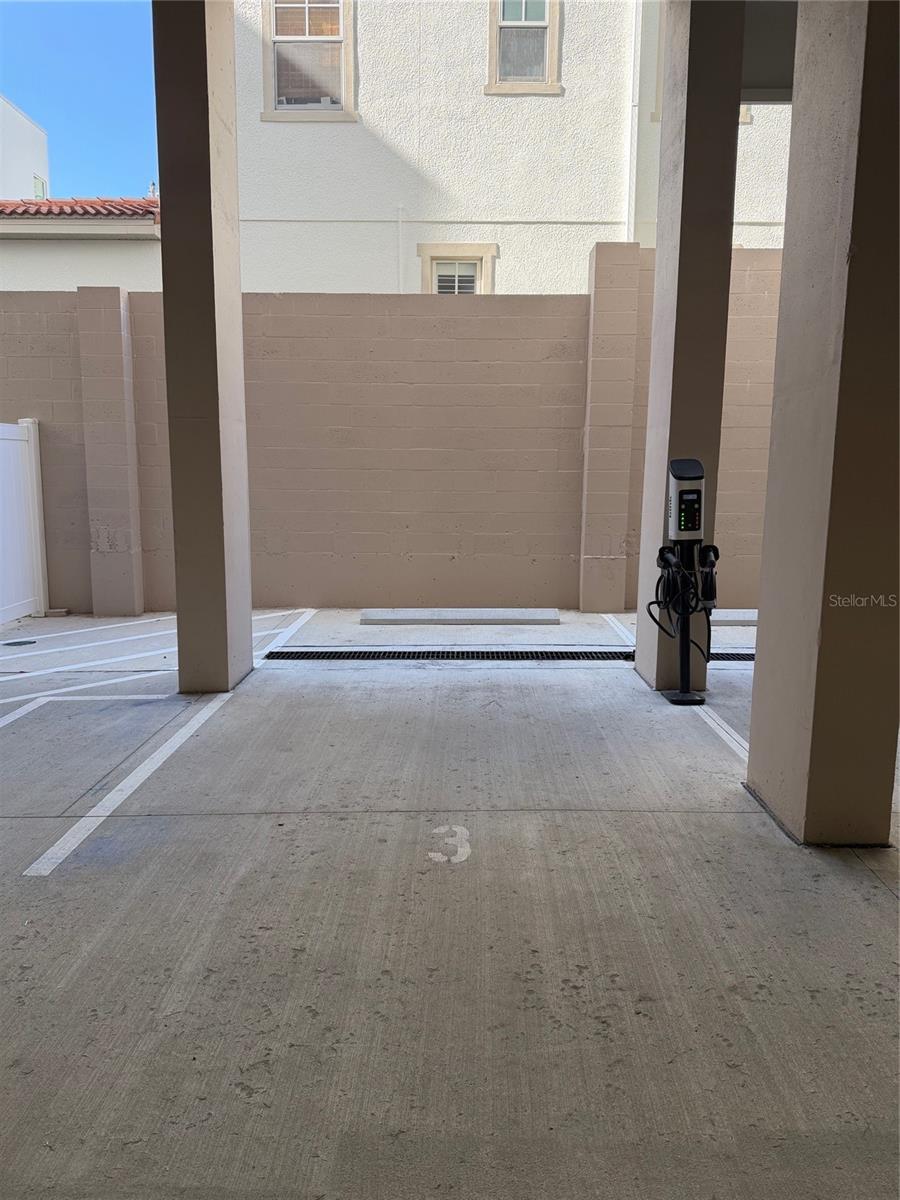 Image 53 of 54 For 600 3rd Avenue S 510