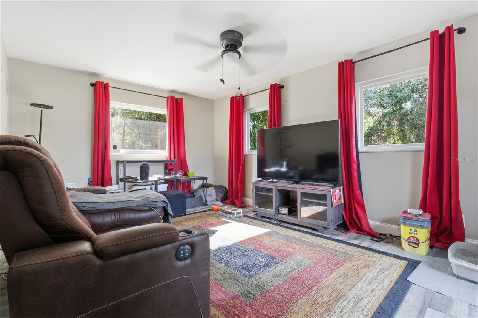 Image 20 of 30 For 150 Rooks Avenue