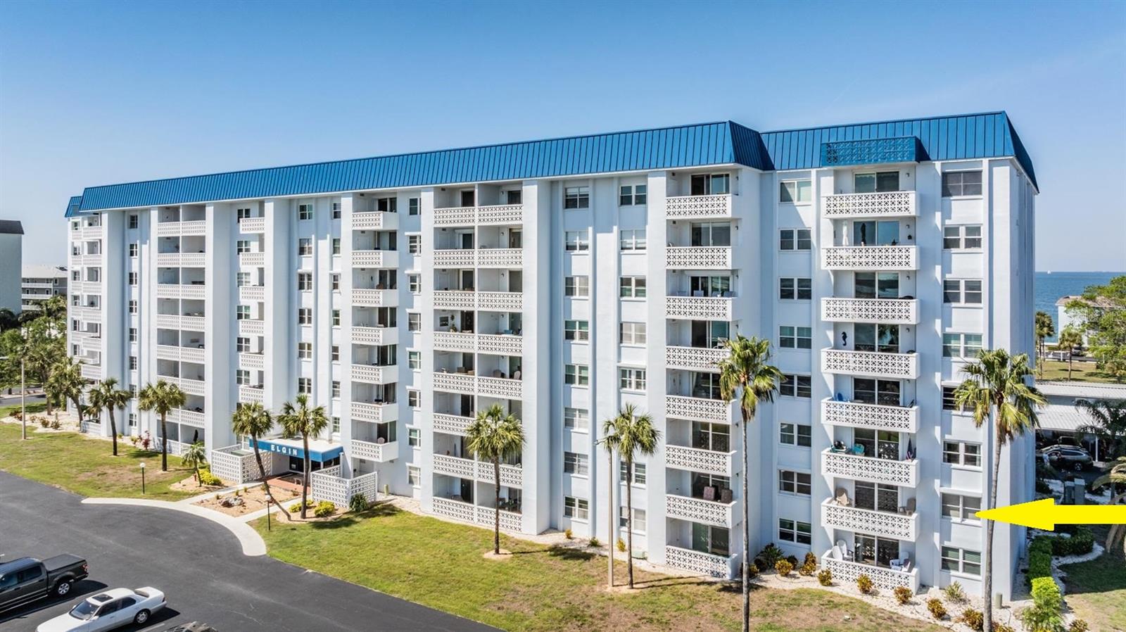 Image 2 of 64 For 7 Elgin Place 202