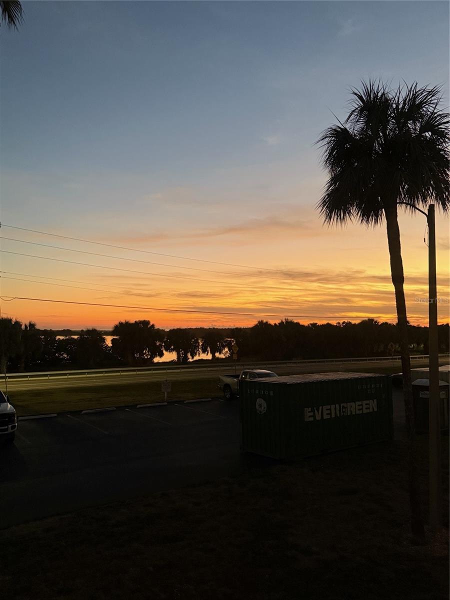 Image 29 of 64 For 7 Elgin Place 202