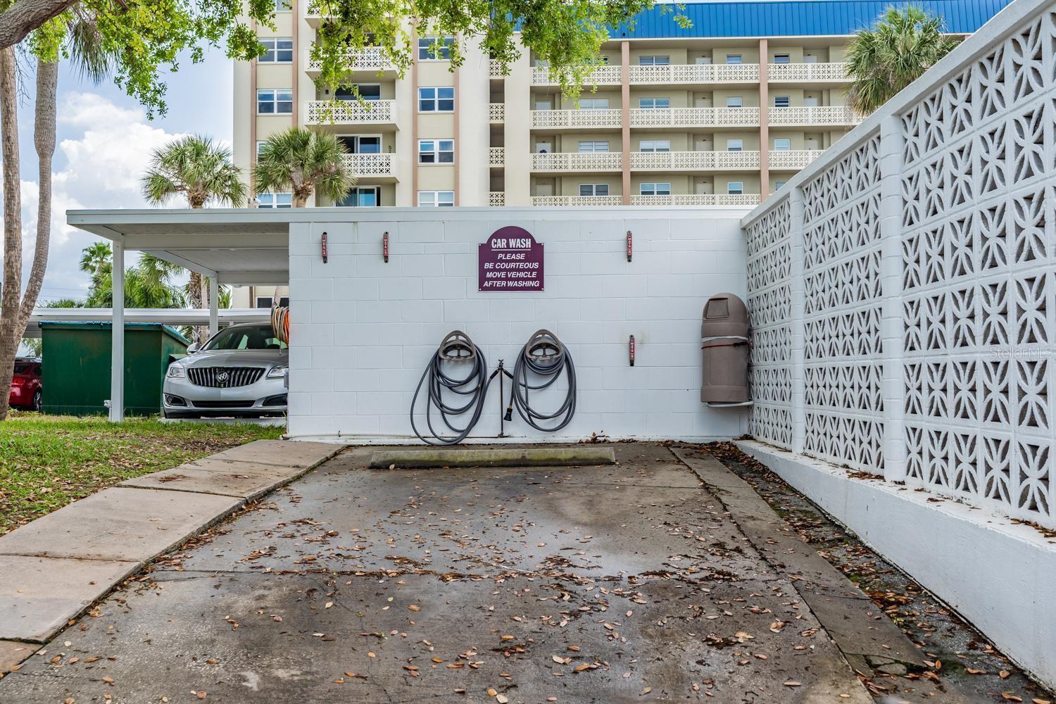 Image 40 of 64 For 7 Elgin Place 202