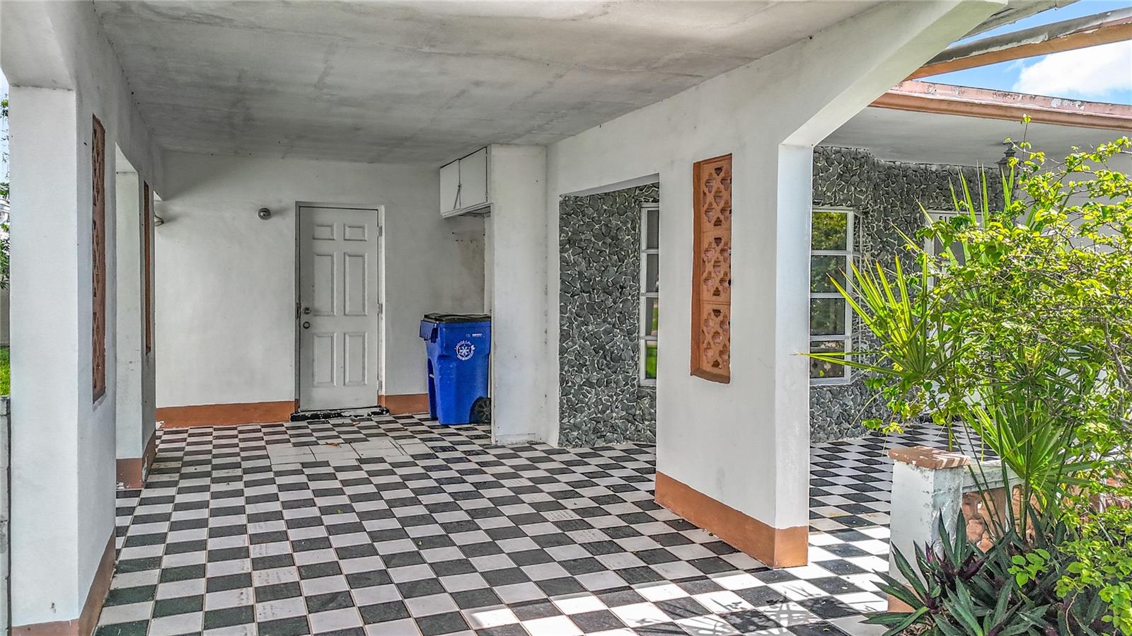 Image 10 of 55 For 5139 43rd Court