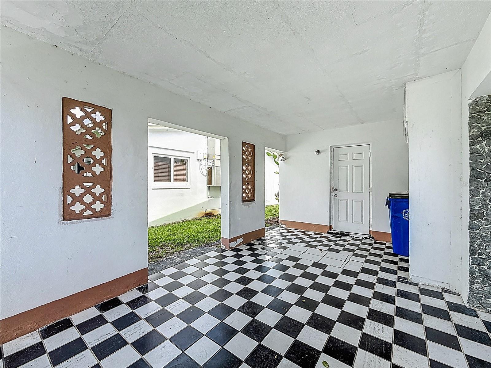 Image 11 of 55 For 5139 43rd Court