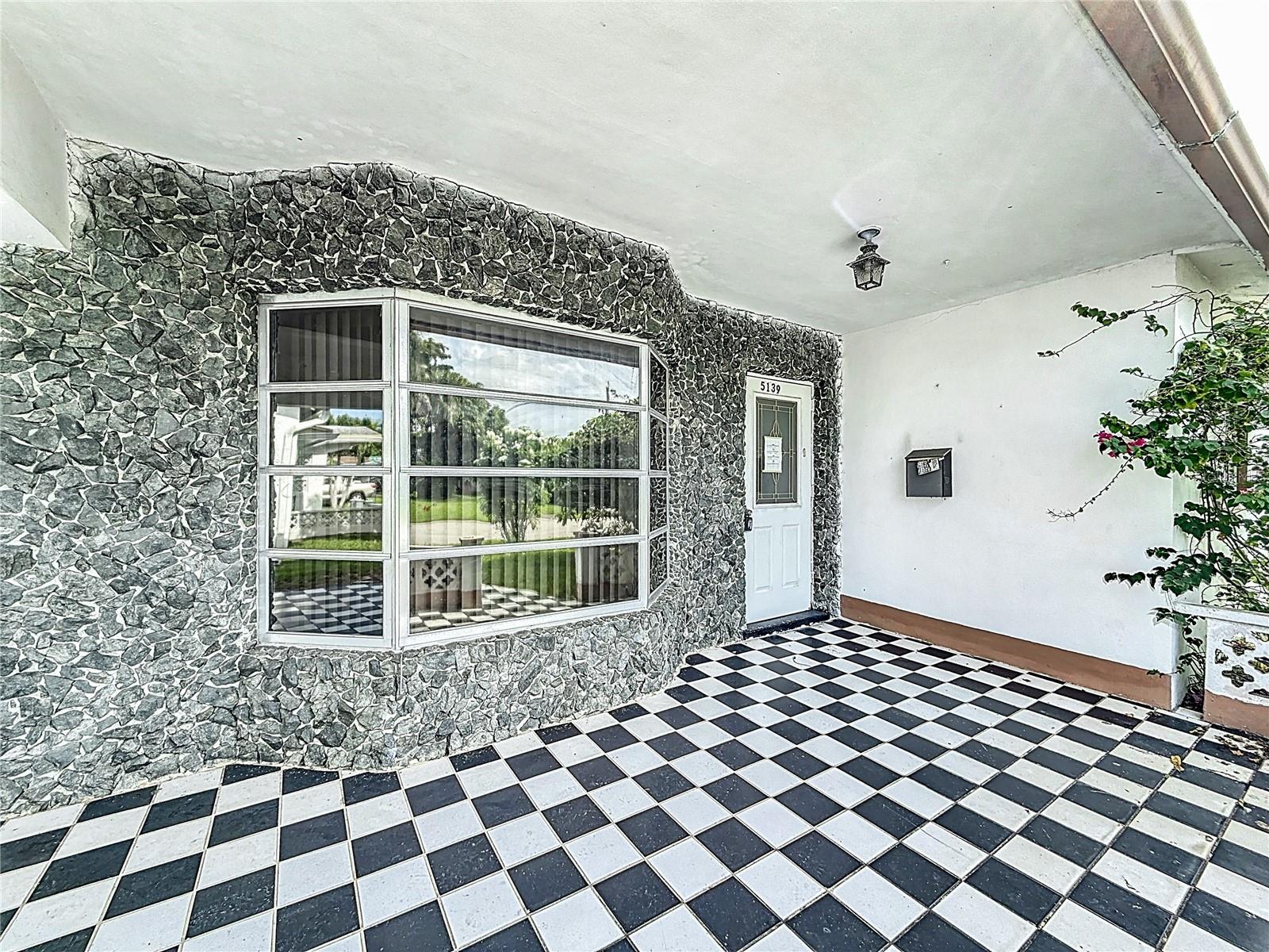 Image 12 of 55 For 5139 43rd Court