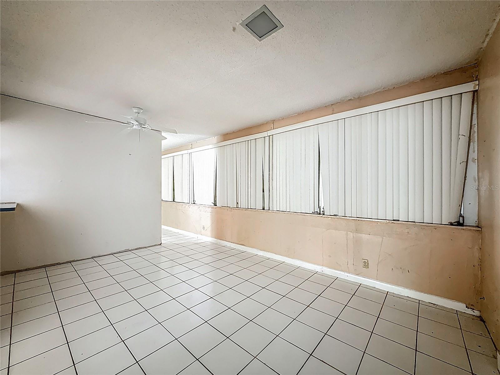 Image 19 of 55 For 5139 43rd Court