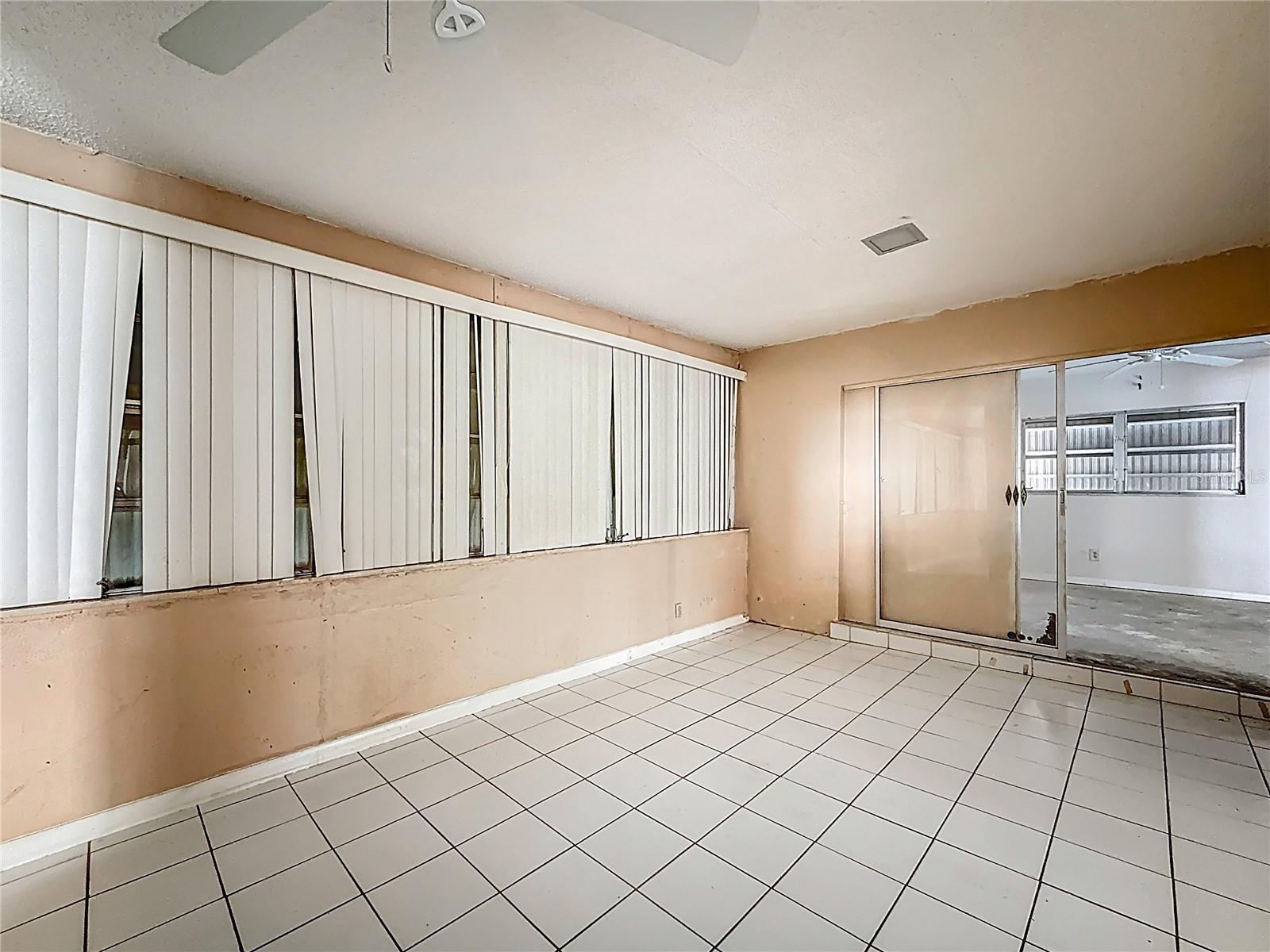 Image 20 of 55 For 5139 43rd Court