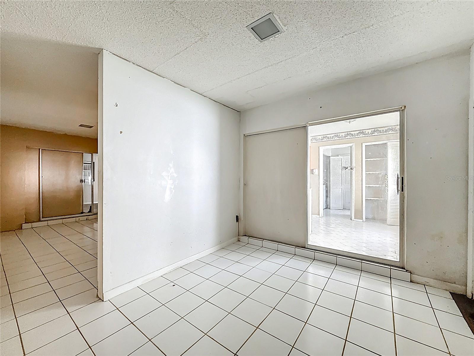 Image 22 of 55 For 5139 43rd Court