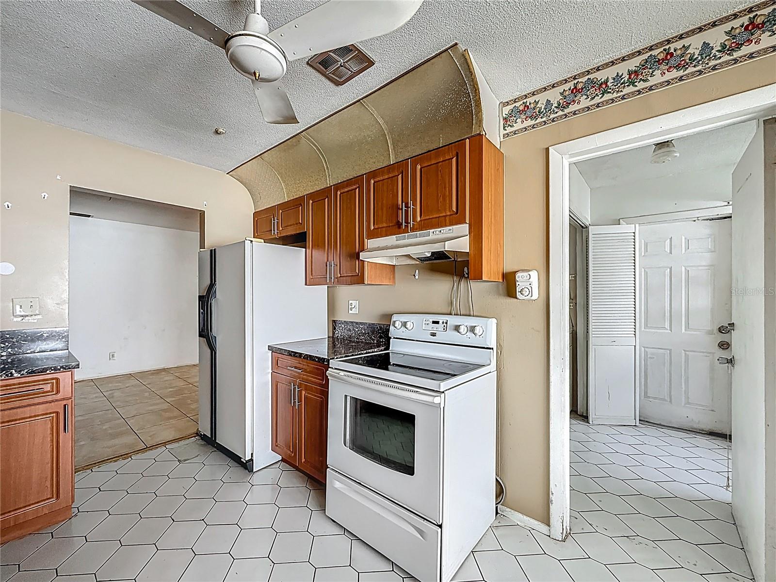 Image 30 of 55 For 5139 43rd Court