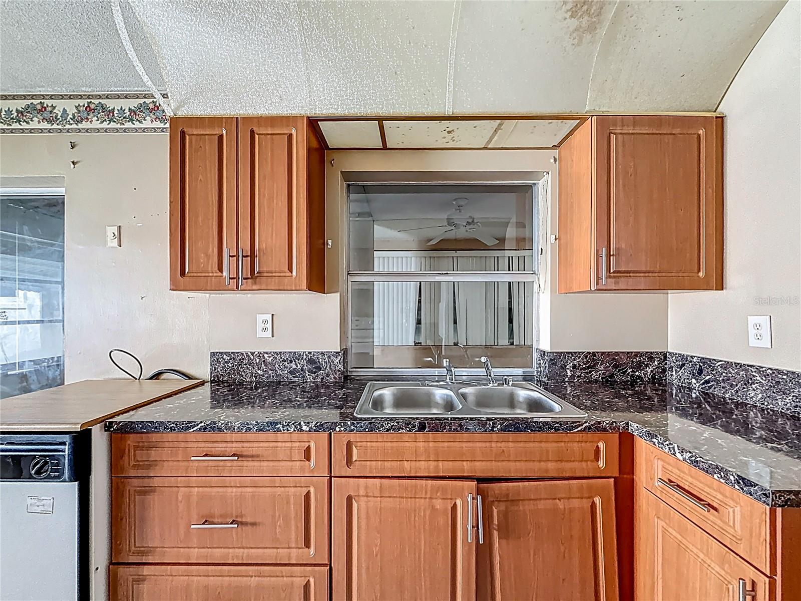 Image 32 of 55 For 5139 43rd Court