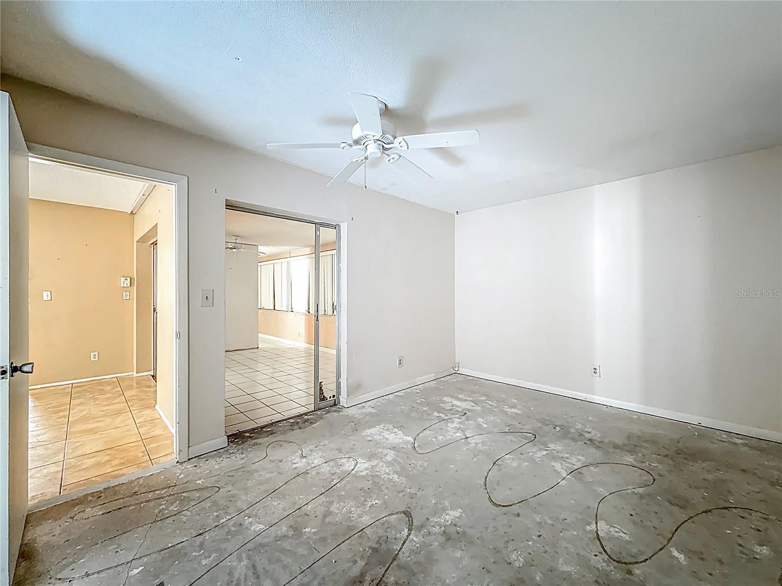 Image 36 of 55 For 5139 43rd Court