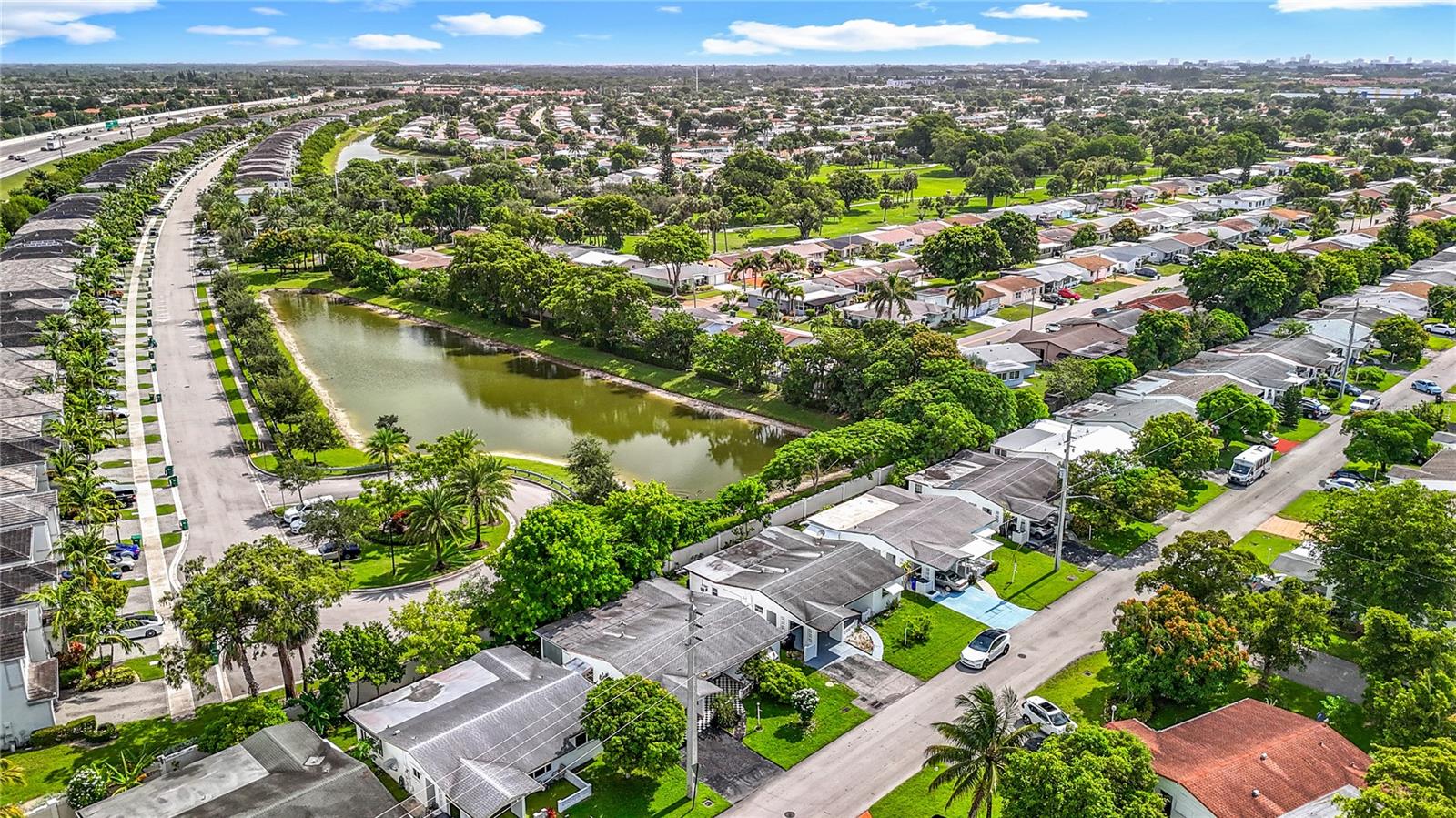 Image 4 of 55 For 5139 43rd Court