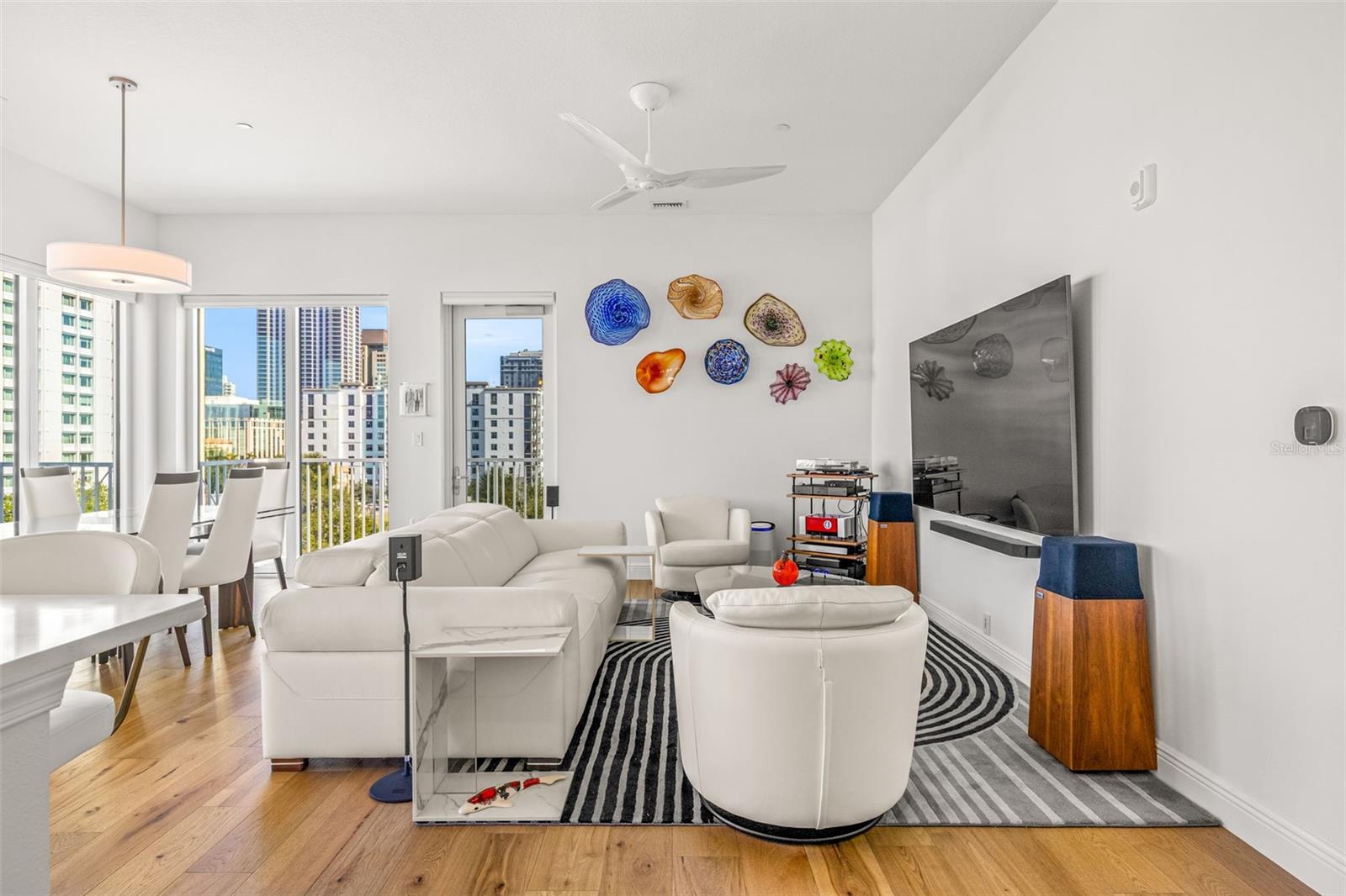 Image 10 of 52 For 600 3rd Avenue S 510