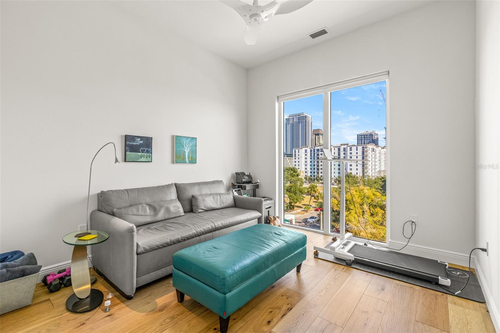 Image 30 of 52 For 600 3rd Avenue S 510