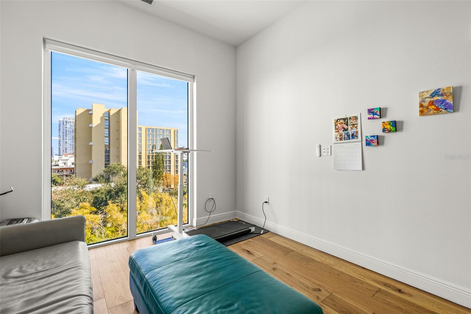 Image 31 of 52 For 600 3rd Avenue S 510