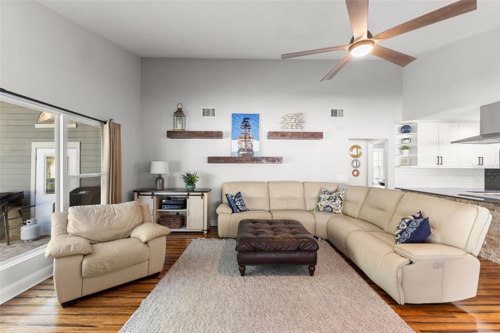 Image 13 of 47 For 6505 Yellowhammer Avenue