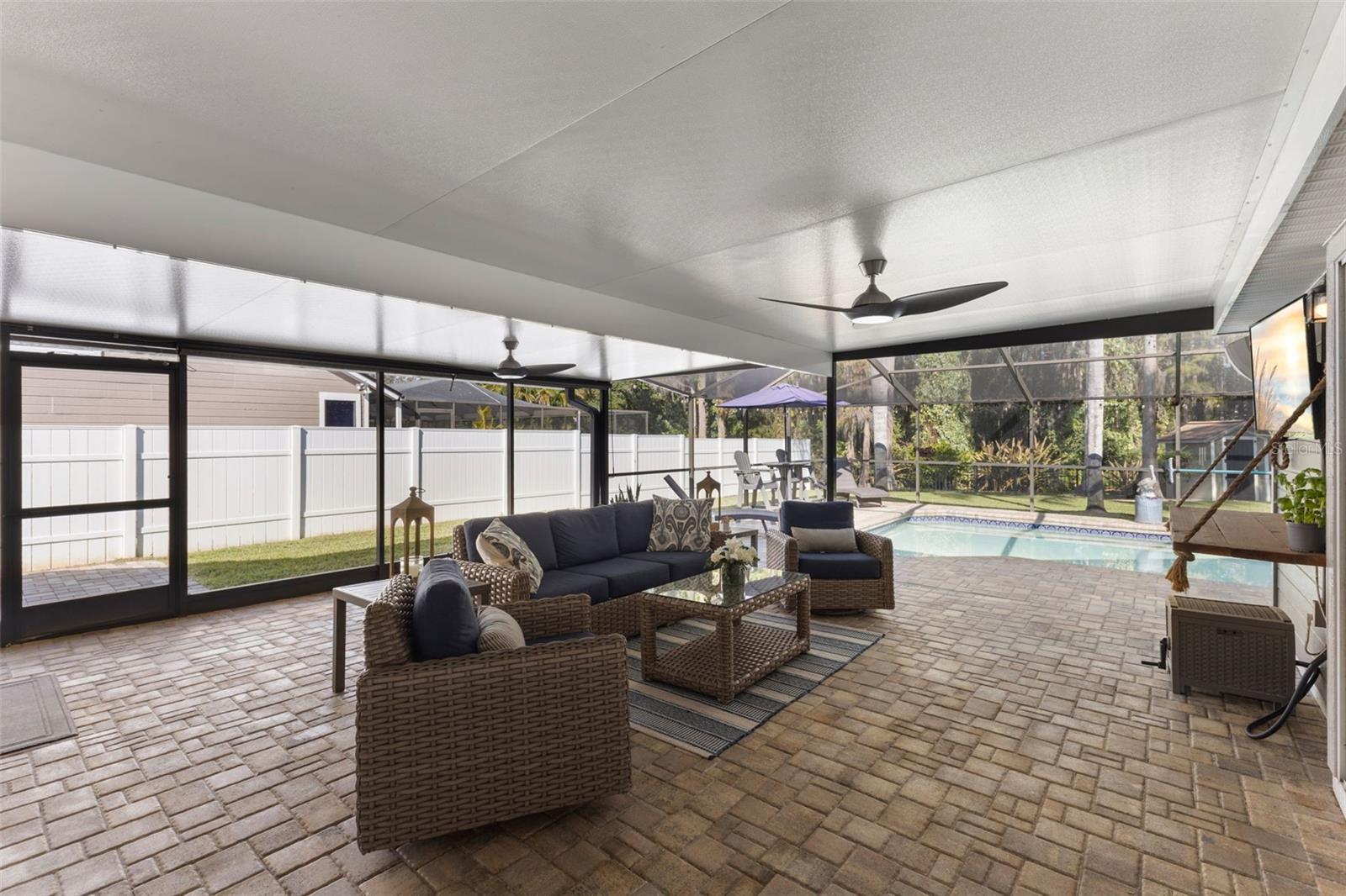 Image 21 of 47 For 6505 Yellowhammer Avenue