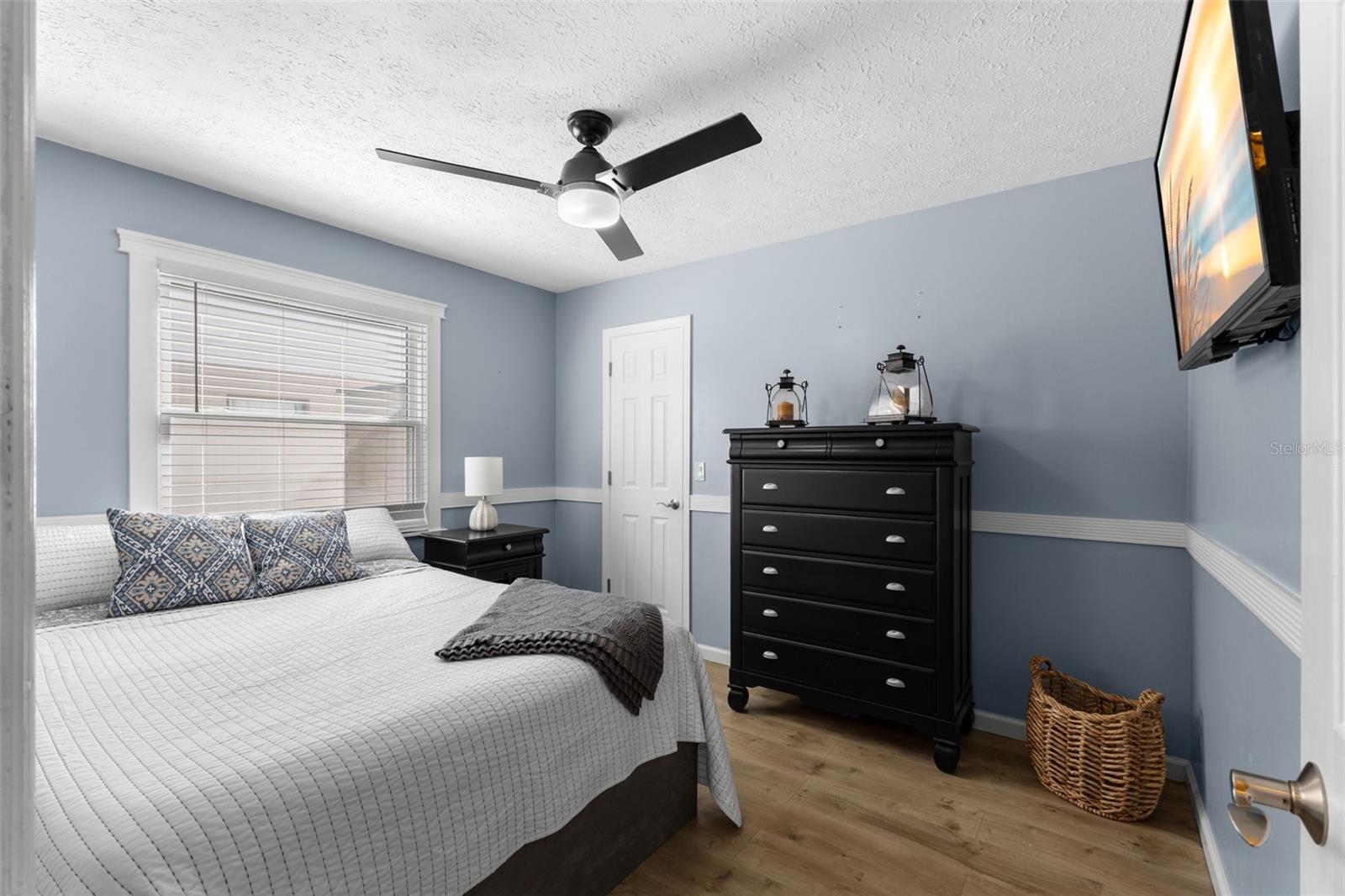 Image 24 of 47 For 6505 Yellowhammer Avenue