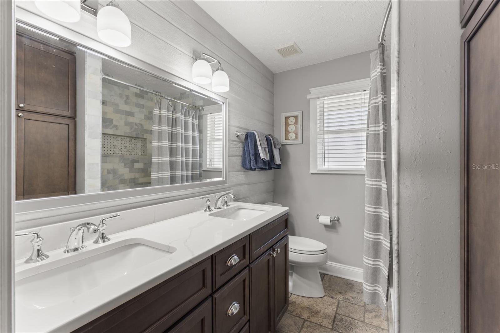 Image 28 of 47 For 6505 Yellowhammer Avenue