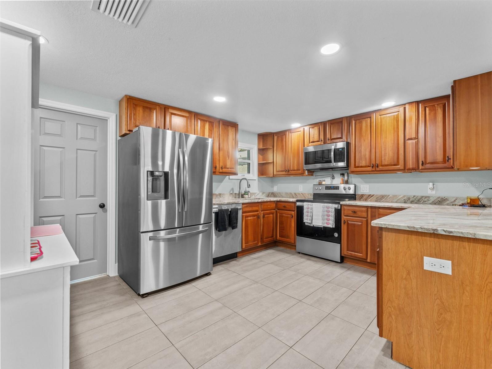 Image 2 of 16 For 3809 Brock Street