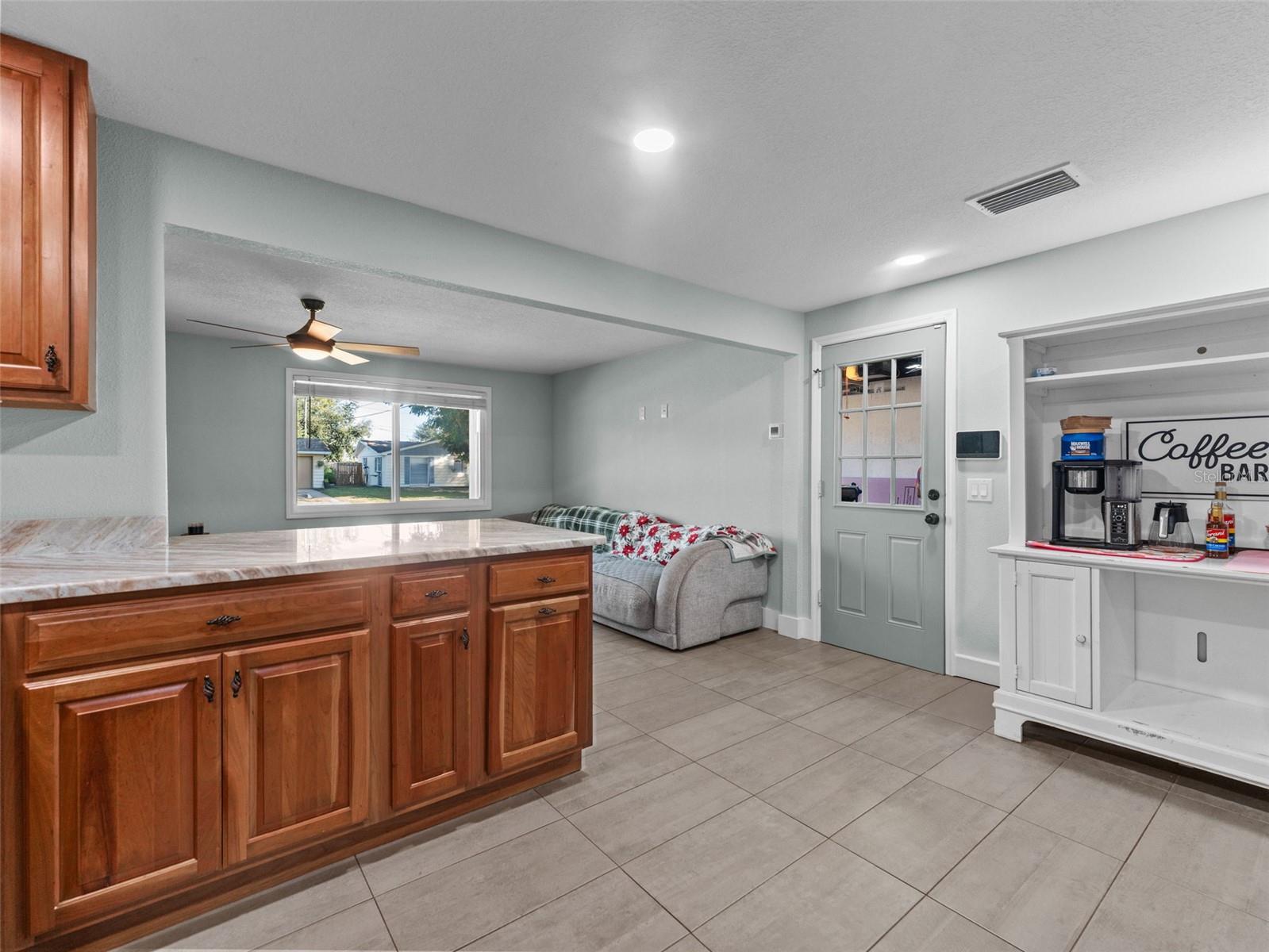 Image 3 of 16 For 3809 Brock Street