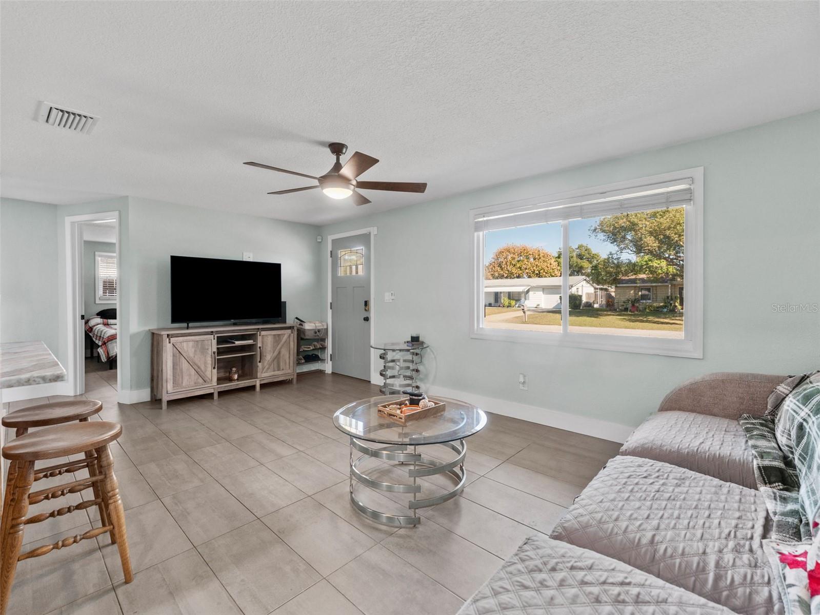 Image 5 of 16 For 3809 Brock Street