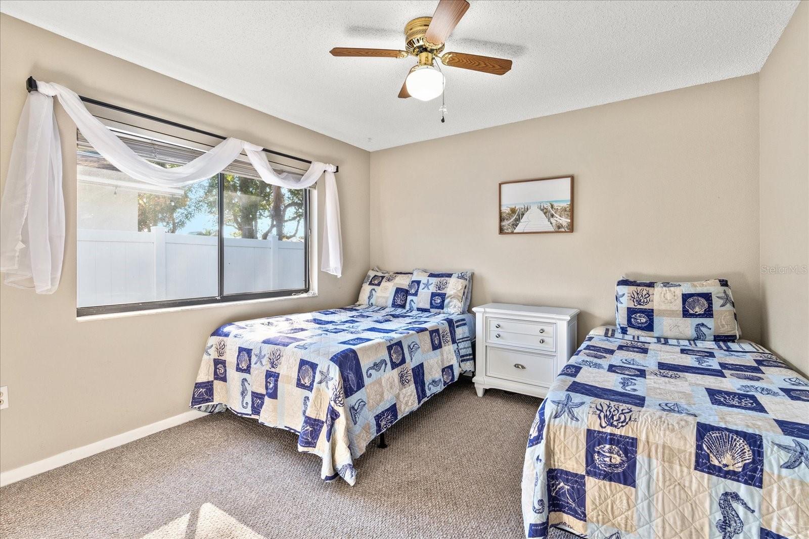 Image 21 of 35 For 9428 Laura Anne Drive