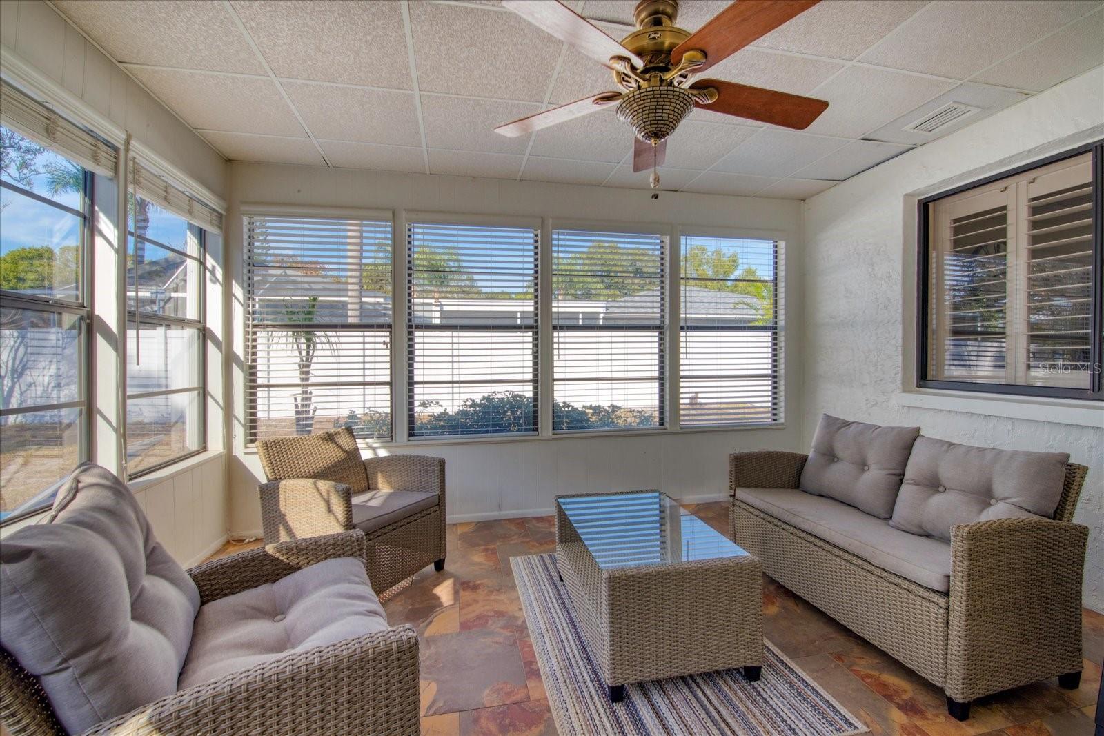 Image 25 of 35 For 9428 Laura Anne Drive