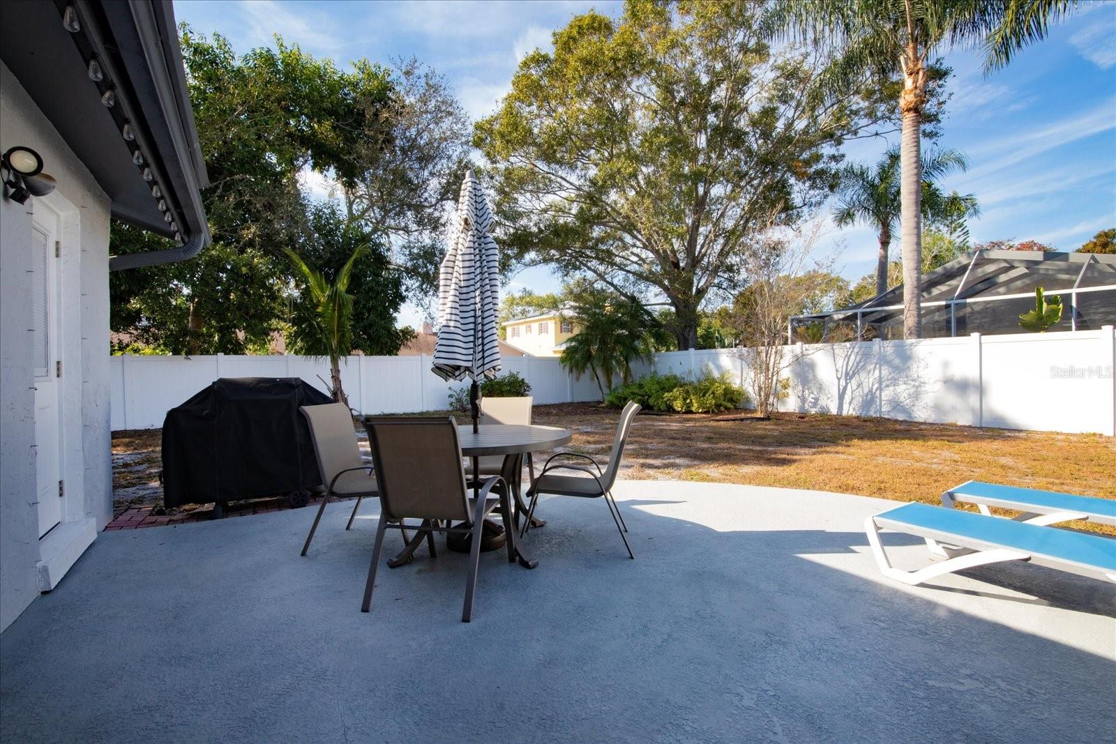 Image 27 of 35 For 9428 Laura Anne Drive