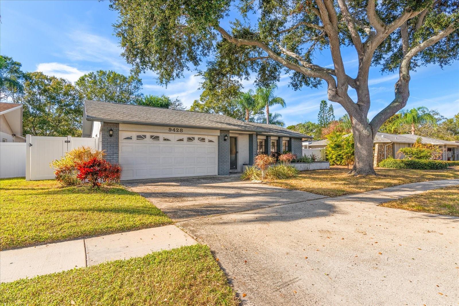 Image 29 of 35 For 9428 Laura Anne Drive