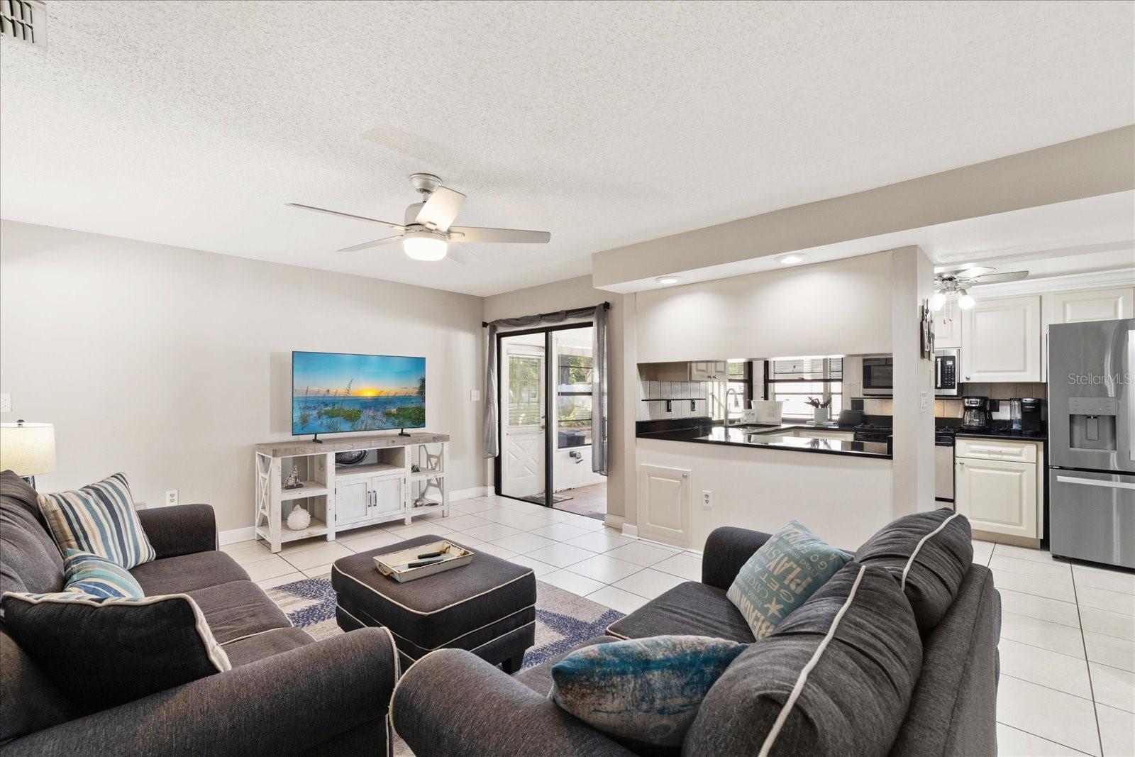 Image 5 of 35 For 9428 Laura Anne Drive