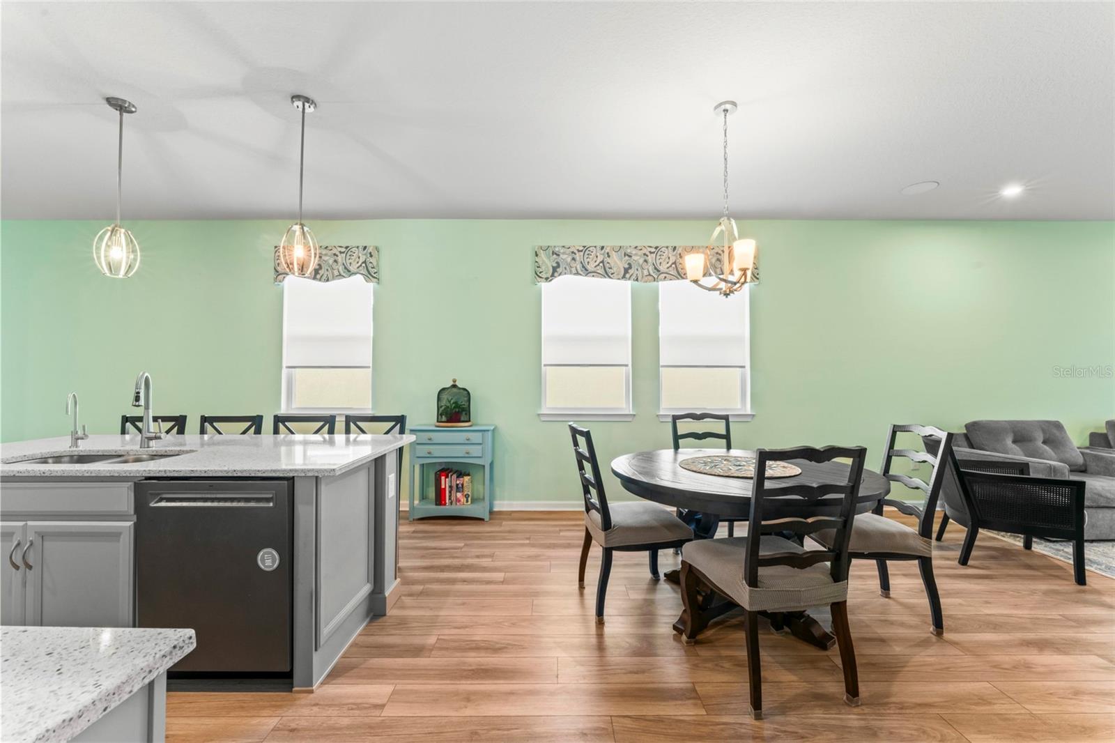 Image 21 of 47 For 3764 Maxwell Park Drive