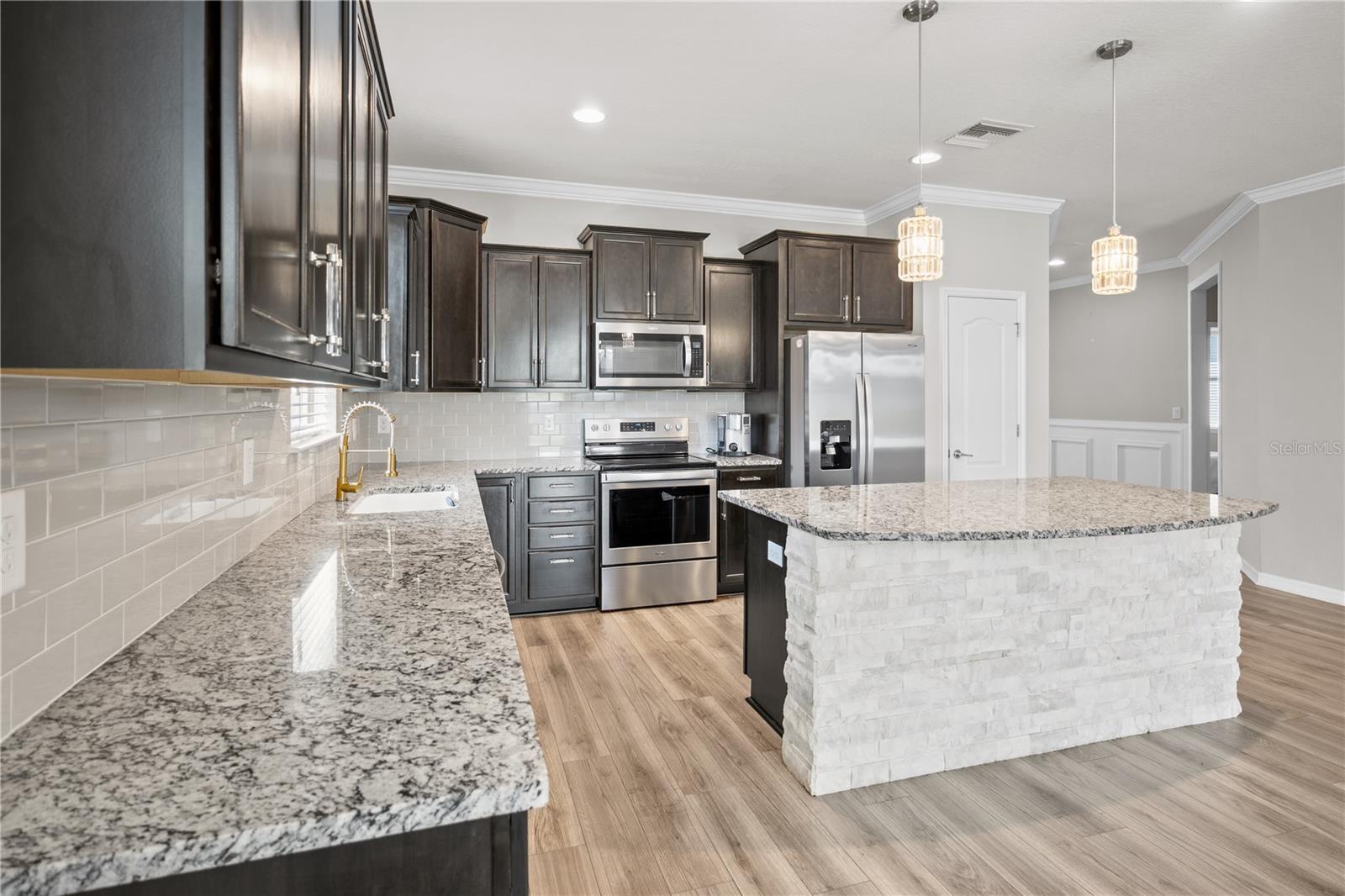 Image 6 of 40 For 11631 Dublin Grafton