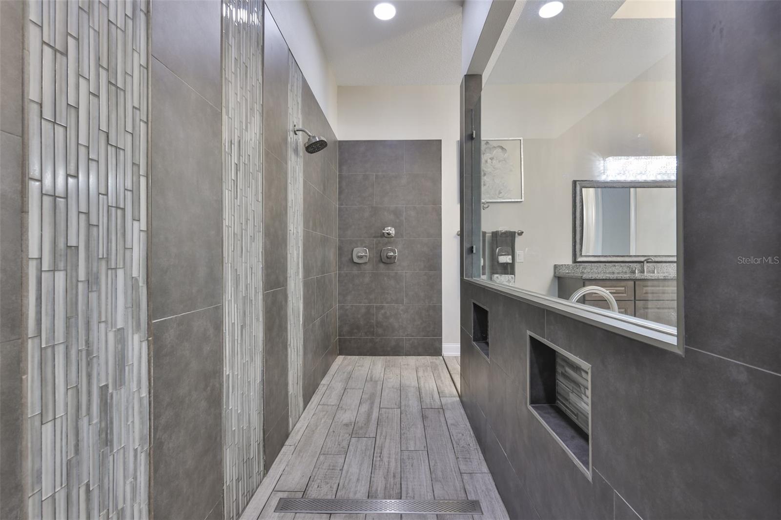 Image 30 of 66 For 3108 Midway Road