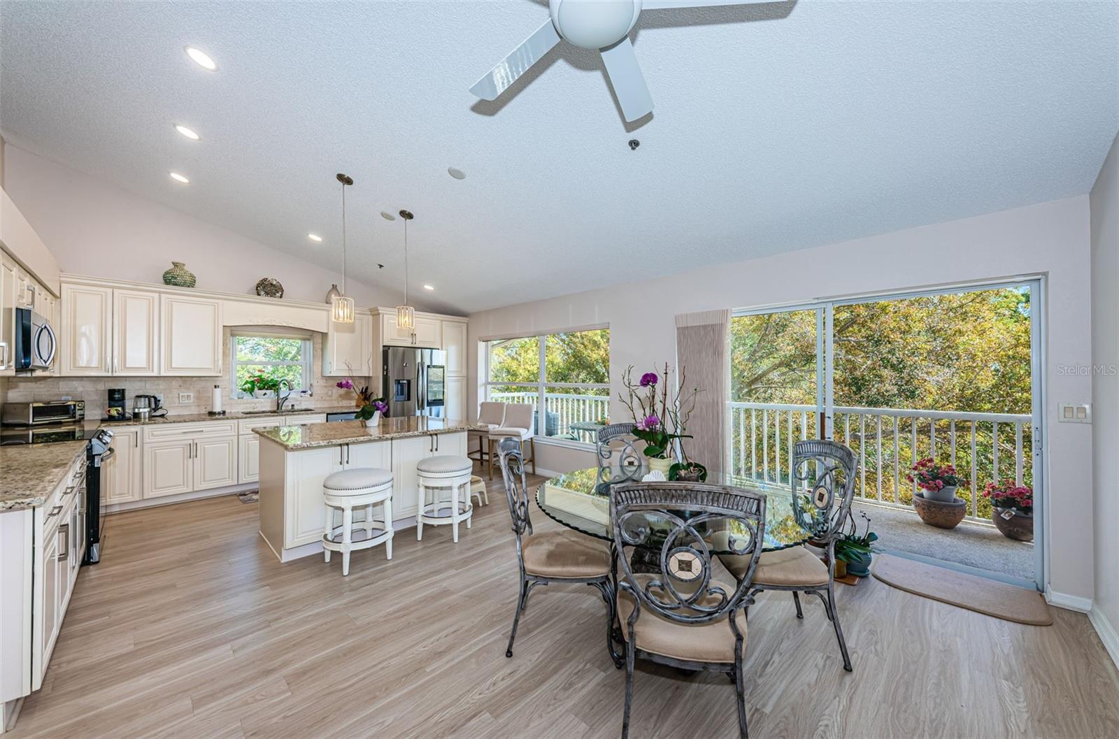 Image 14 of 97 For 2019 Utopian Drive W 310