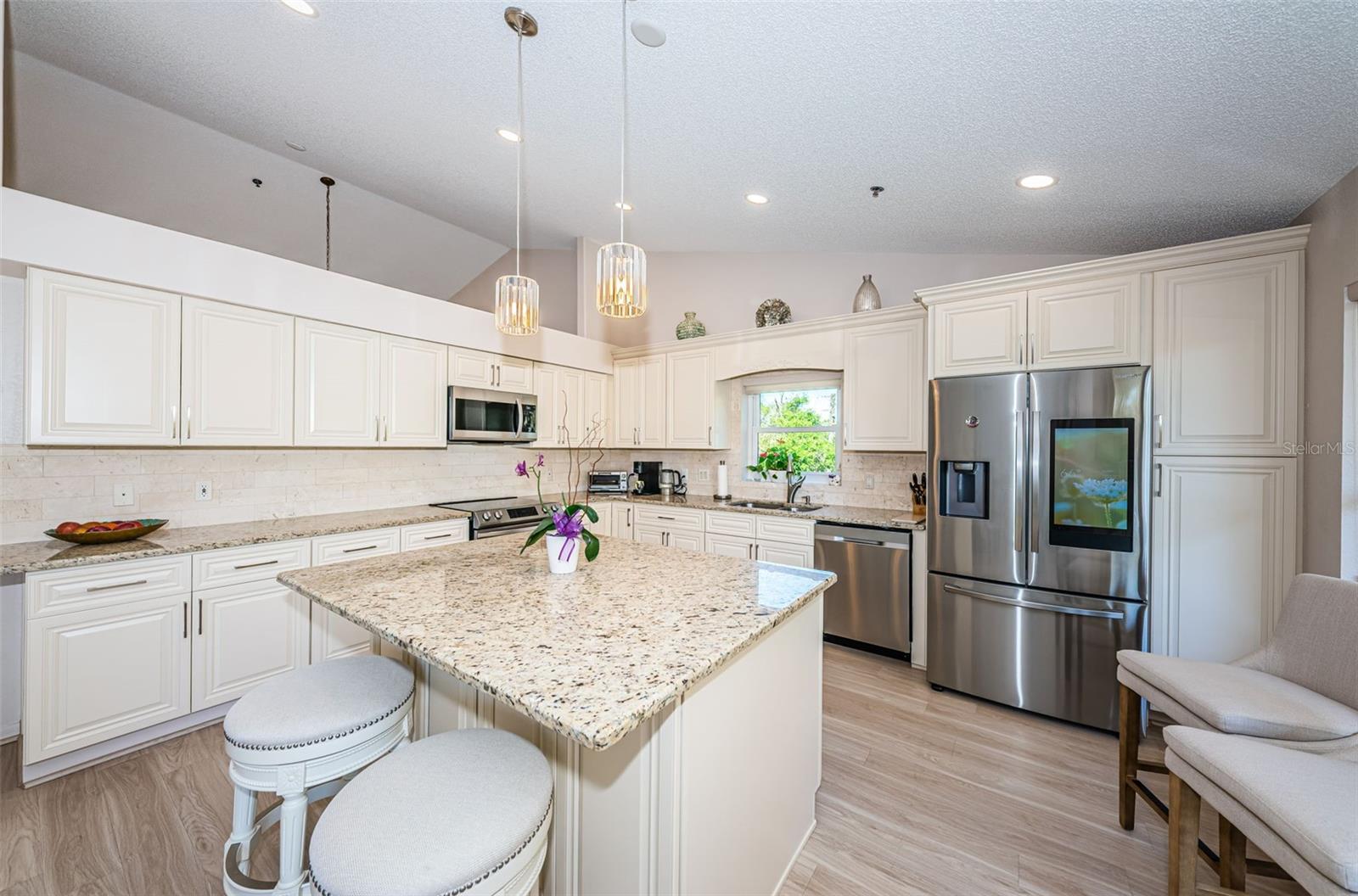 Image 15 of 97 For 2019 Utopian Drive W 310