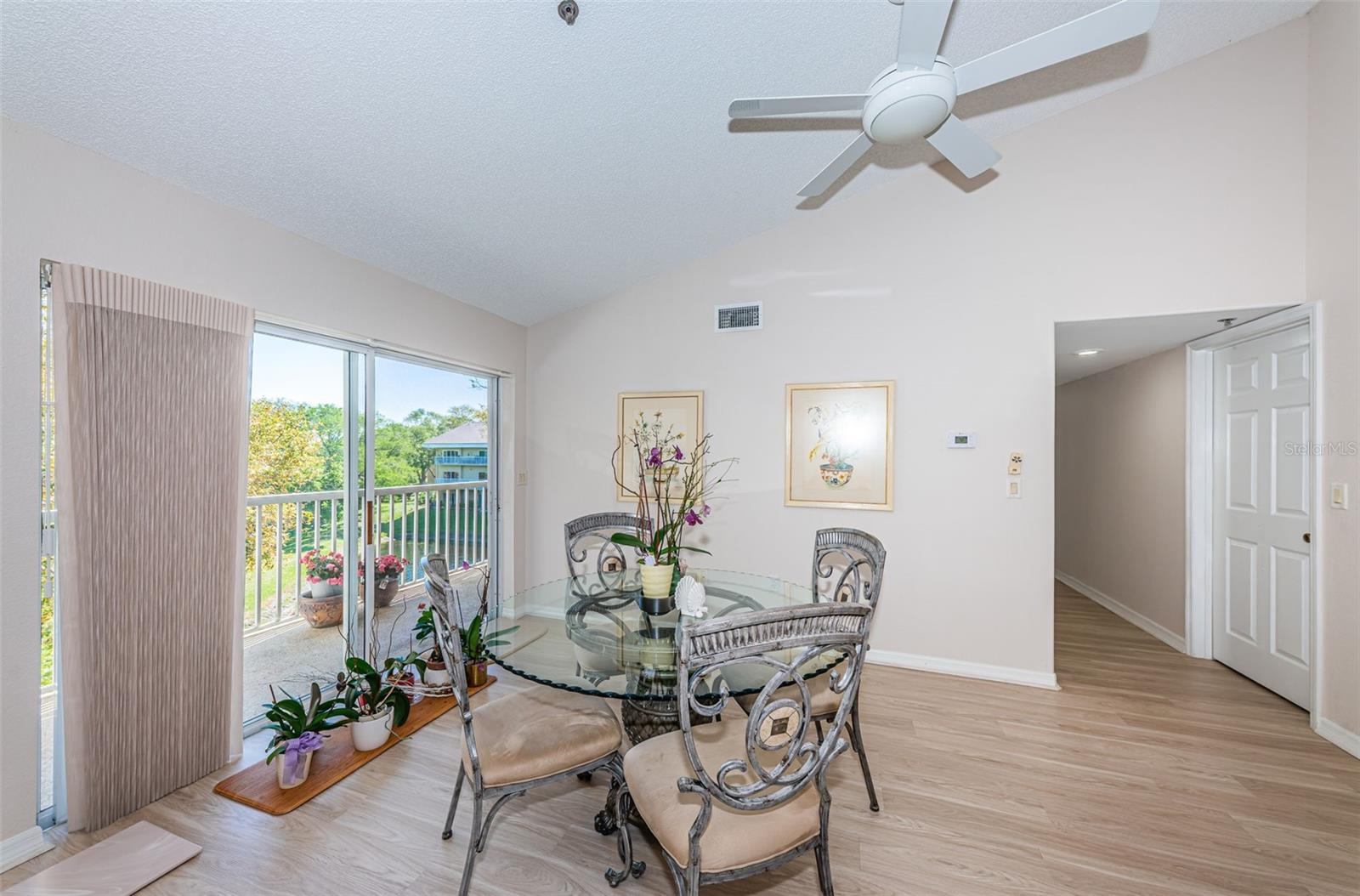 Image 19 of 97 For 2019 Utopian Drive W 310