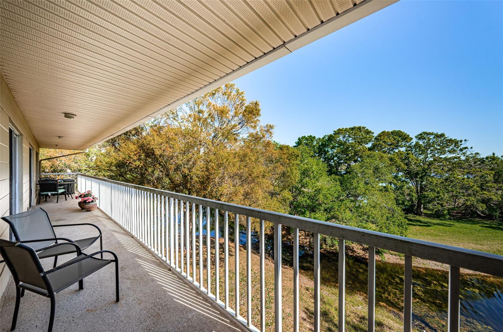 Image 21 of 97 For 2019 Utopian Drive W 310