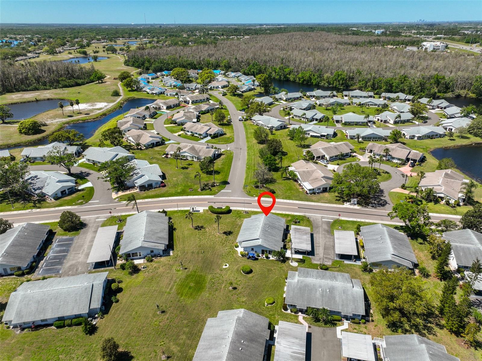 Image 35 of 38 For 124 Gloucester Boulevard 355j