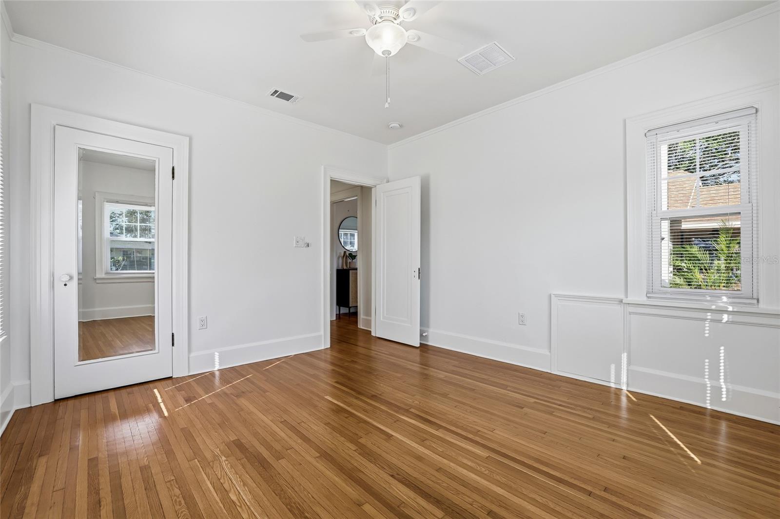 Image 22 of 27 For 918 45th Street N