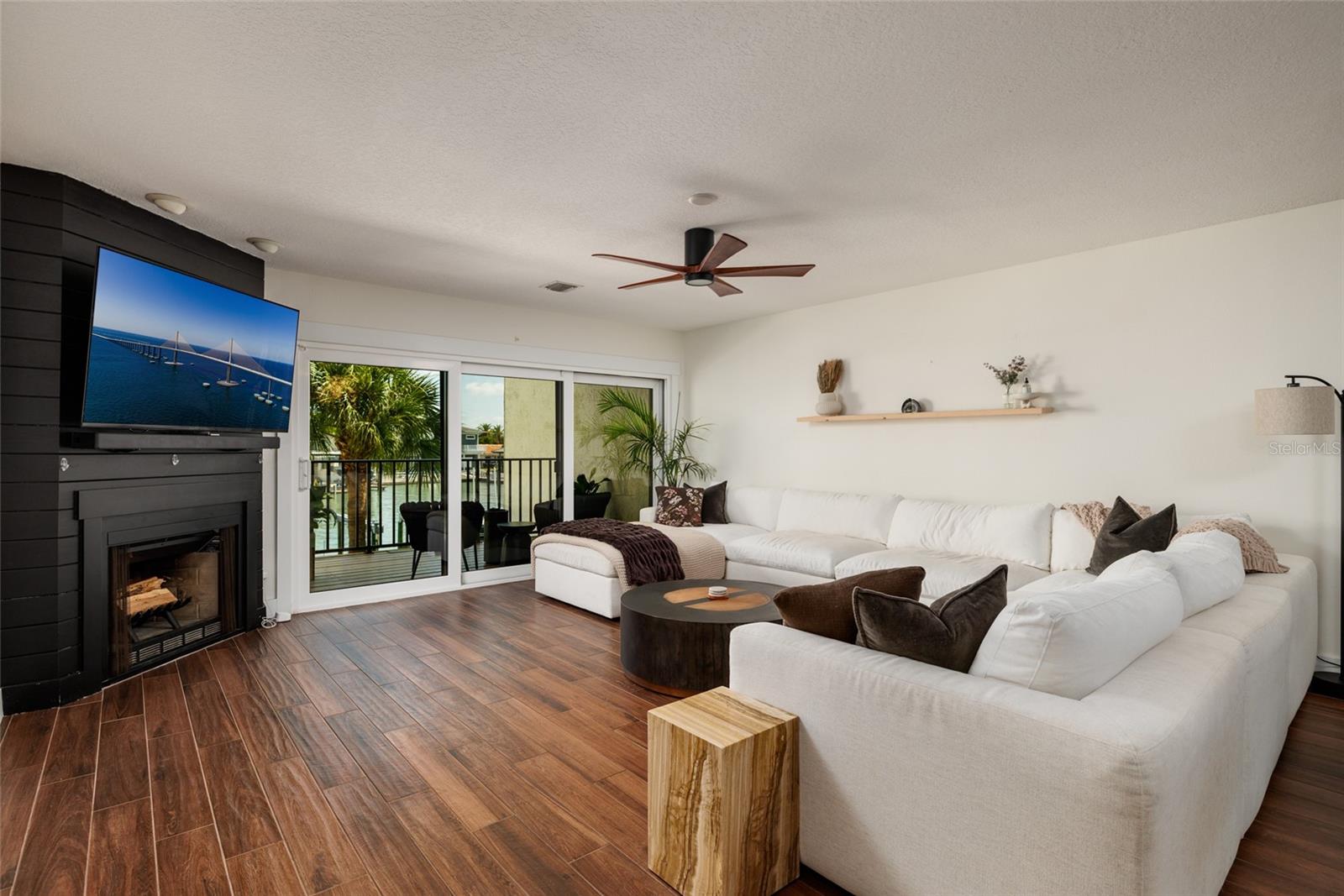 Image 4 of 20 For 222 Skiff Point