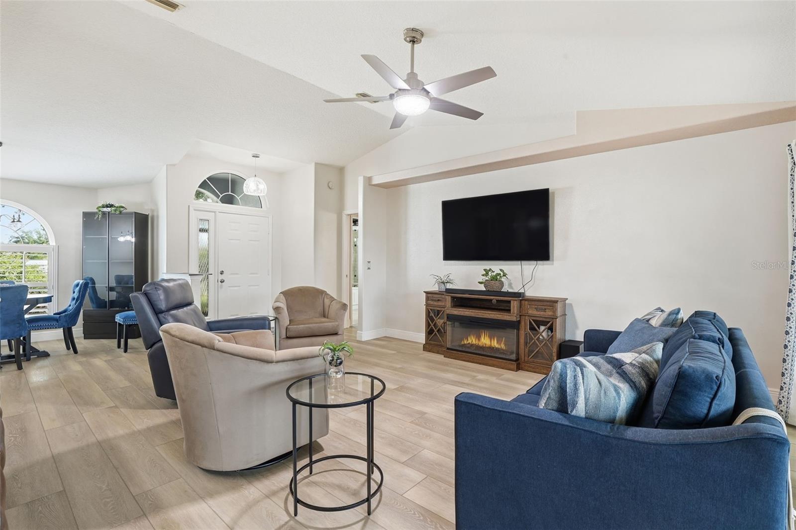 Image 12 of 48 For 6211 65th Place E